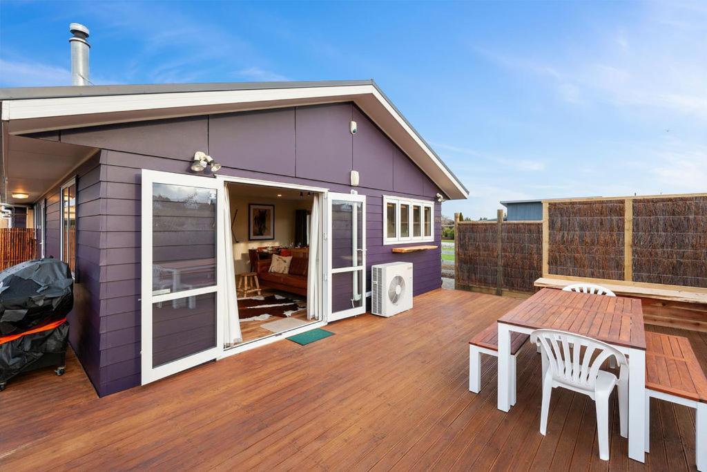 The Purple House - Ohakune Home With Spa Pool Eksteriør billede