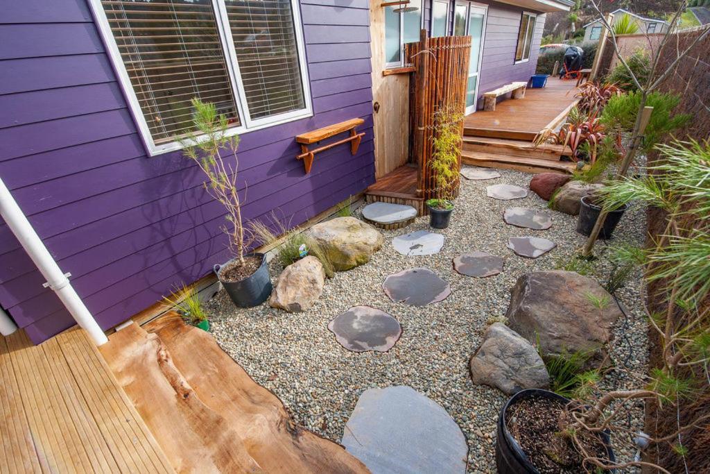 The Purple House - Ohakune Home With Spa Pool Eksteriør billede